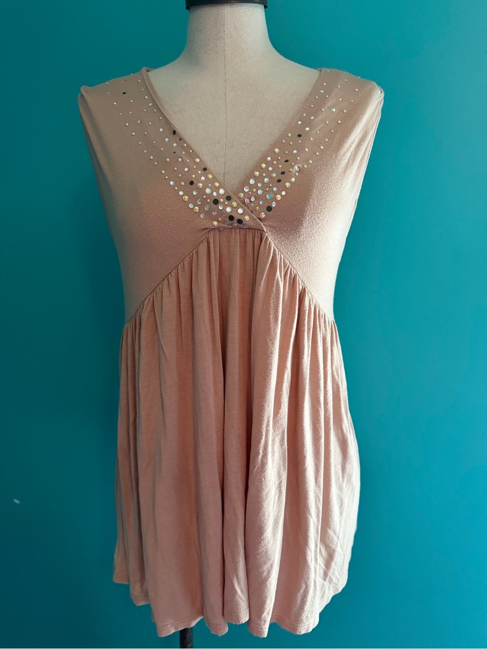 Sleeveless Neutral Tan V‑Neck Tunic with Rhinestone Detail